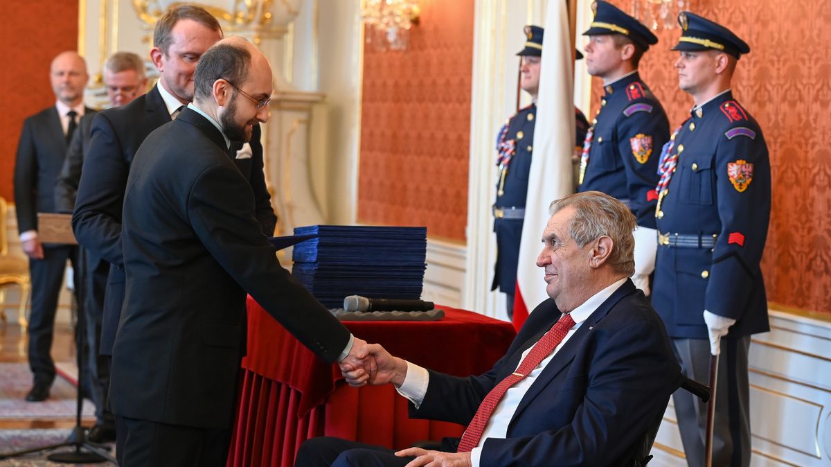 Prezident Zeman jmenoval na Hradě čtyři desítky nových soudců